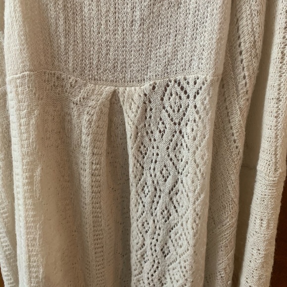 Angel of the North Sweater Vest - Picture 5 of 5